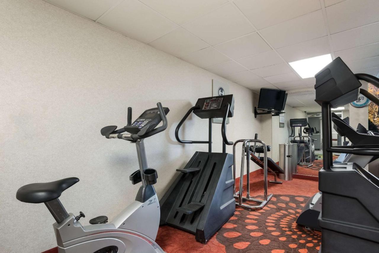 Quality Inn Джолиет Екстериор снимка